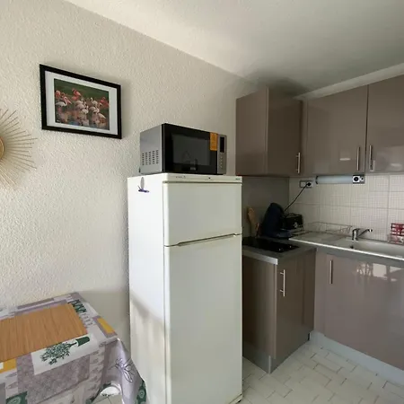 Groomi Le Cap D'or- Beachfront With Air Conditioning! *